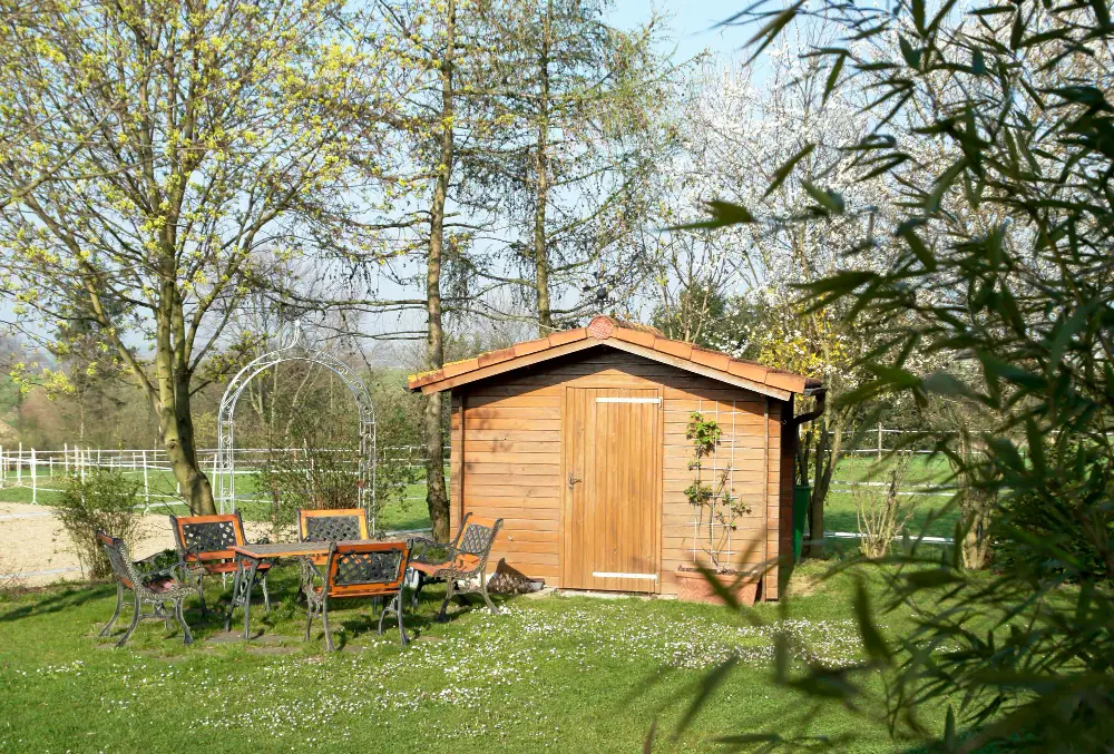 garden shed table and chars sunny day
